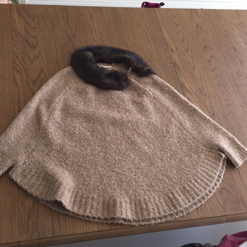 Crewcuts cape/shawl